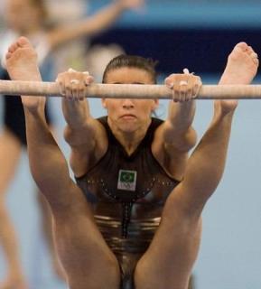 Jade Barbosa feet photo 9
