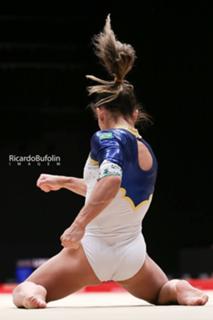 Jade Barbosa feet photo 7