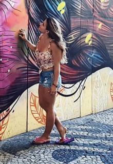 Jade Barbosa feet photo 2