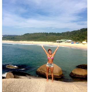 Jade Barbosa feet photo 6