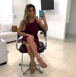 Jade Barbosa feet photo 1