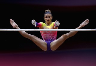 Jade Barbosa feet photo 11
