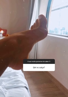 Jade Barbosa feet photo 10