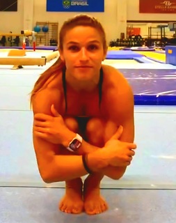 Jade Barbosa feet photo 5
