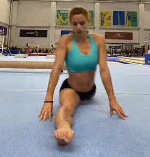 Jade Barbosa feet photo 20