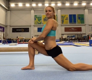 Jade Barbosa feet photo 13