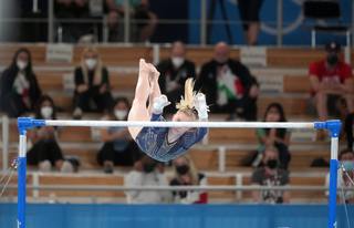 Jade Carey feet photo thumbnail