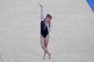 Jade Carey feet photo thumbnail