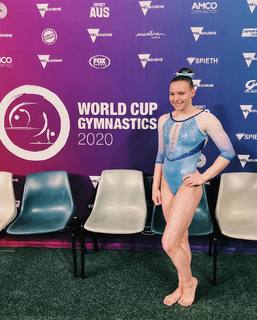 Jade Carey feet photo thumbnail