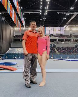 Jade Carey feet photo thumbnail