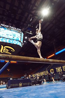 Jade Carey feet photo thumbnail