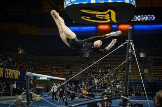 Jade Carey feet photo thumbnail