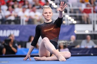 Jade Carey feet photo thumbnail