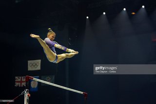 Jade Carey feet photo thumbnail