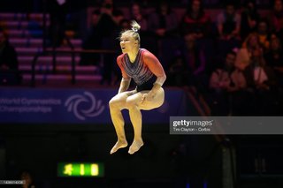 Jade Carey feet photo thumbnail