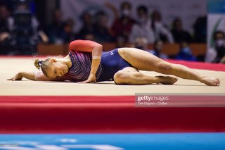 Jade Carey feet photo thumbnail