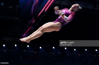 Jade Carey feet photo thumbnail