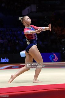 Jade Carey feet photo thumbnail