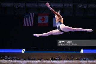 Jade Carey feet photo thumbnail