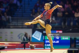 Jade Carey feet photo thumbnail