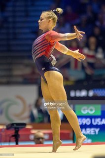 Jade Carey feet photo thumbnail