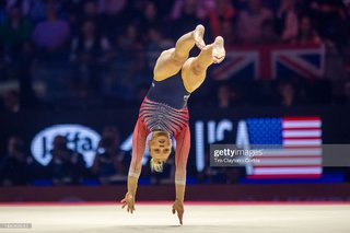 Jade Carey feet photo thumbnail