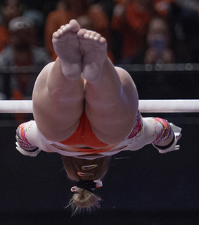 Jade Carey feet photo thumbnail