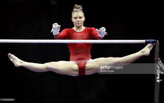 Jade Carey feet photo thumbnail