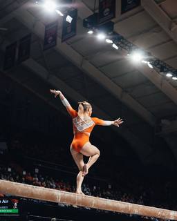 Jade Carey feet photo thumbnail