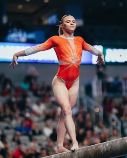 Jade Carey feet photo thumbnail