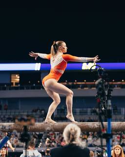 Jade Carey feet photo thumbnail