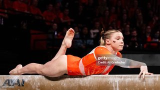 Jade Carey feet photo thumbnail