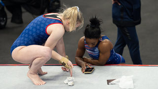 Jade Carey feet photo thumbnail