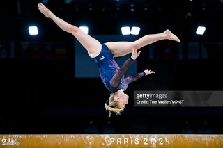 Jade Carey feet photo thumbnail