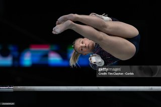 Jade Carey feet photo thumbnail