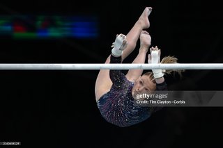 Jade Carey feet photo thumbnail