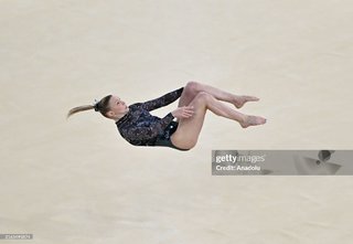 Jade Carey feet photo thumbnail