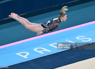 Jade Carey feet photo thumbnail