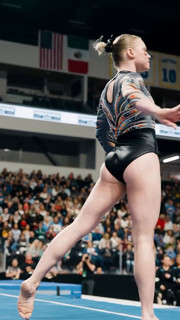 Jade Carey feet photo thumbnail