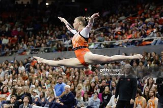 Jade Carey feet photo thumbnail