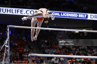 Jade Carey feet photo thumbnail