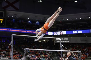 Jade Carey feet photo thumbnail