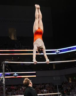 Jade Carey feet photo thumbnail