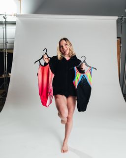 Jade Carey feet photo thumbnail