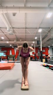 Jade Carey feet photo thumbnail