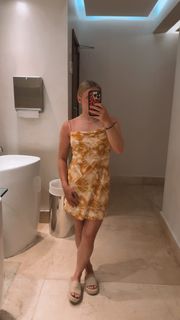 Jade Carey feet photo thumbnail