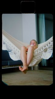 Jade Carey feet photo thumbnail