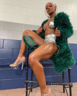 Jade Cargill feet photo thumbnail