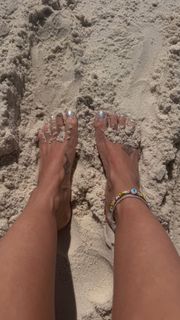 Jade Catta-Preta feet photo 1