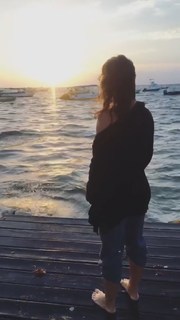 Jade Chynoweth feet photo thumbnail